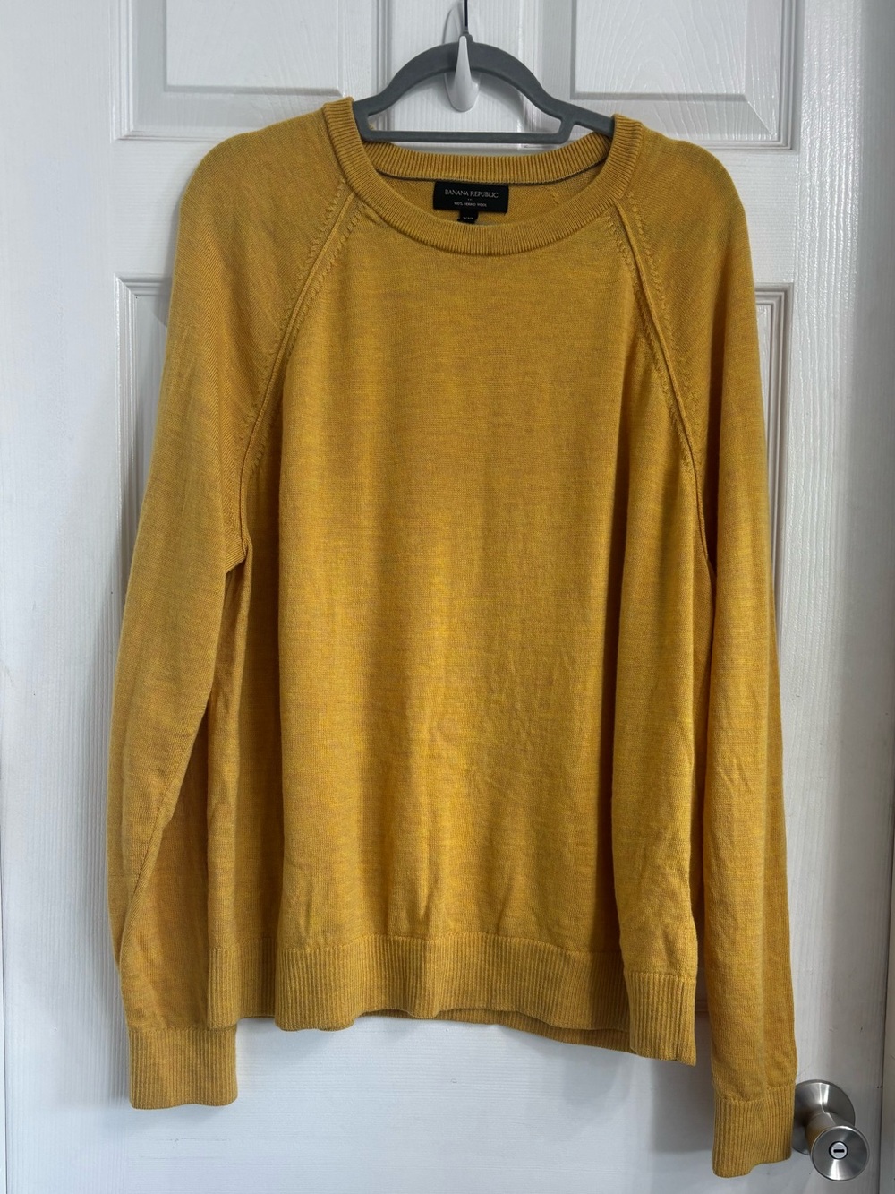 Banana Republic Factory Men’s Gold Crewneck Sweater 100% Merino Wool XXL
